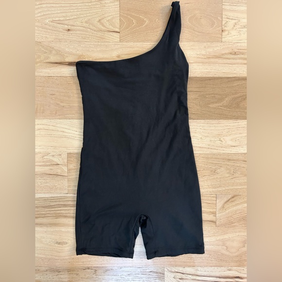 Pants - Black one shoulder jumpsuit size small